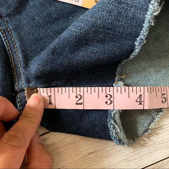 Kut From the Kloth Gidget Fray Denim Jean Shorts - Picture 10 of 11